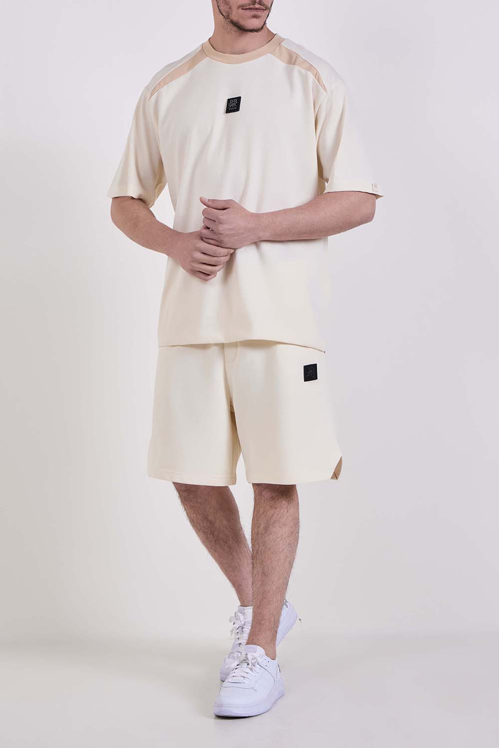 מכנסי ג'וגר קצרים